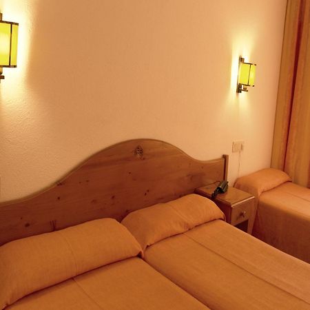 Hotel Parc Roses Zimmer foto